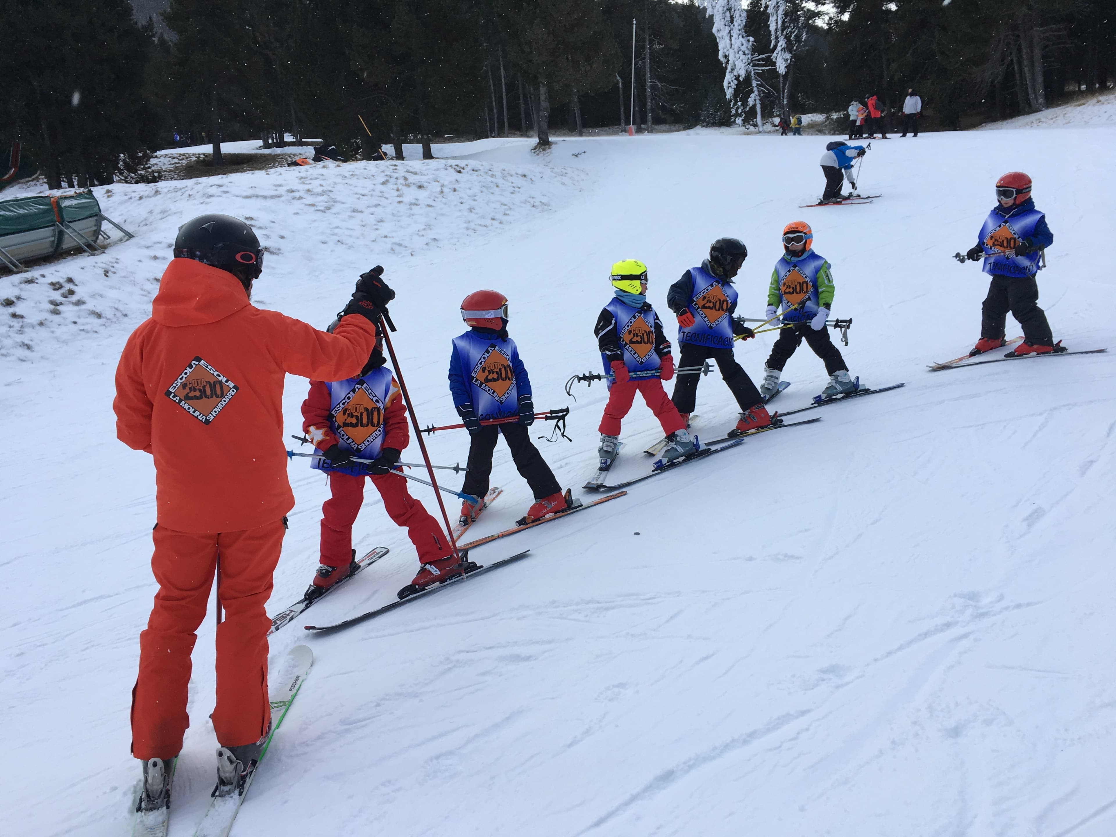 Curs Esqui Col.lectives + Lloguer de material